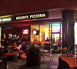 Pizzería Regent's en La Jolla 